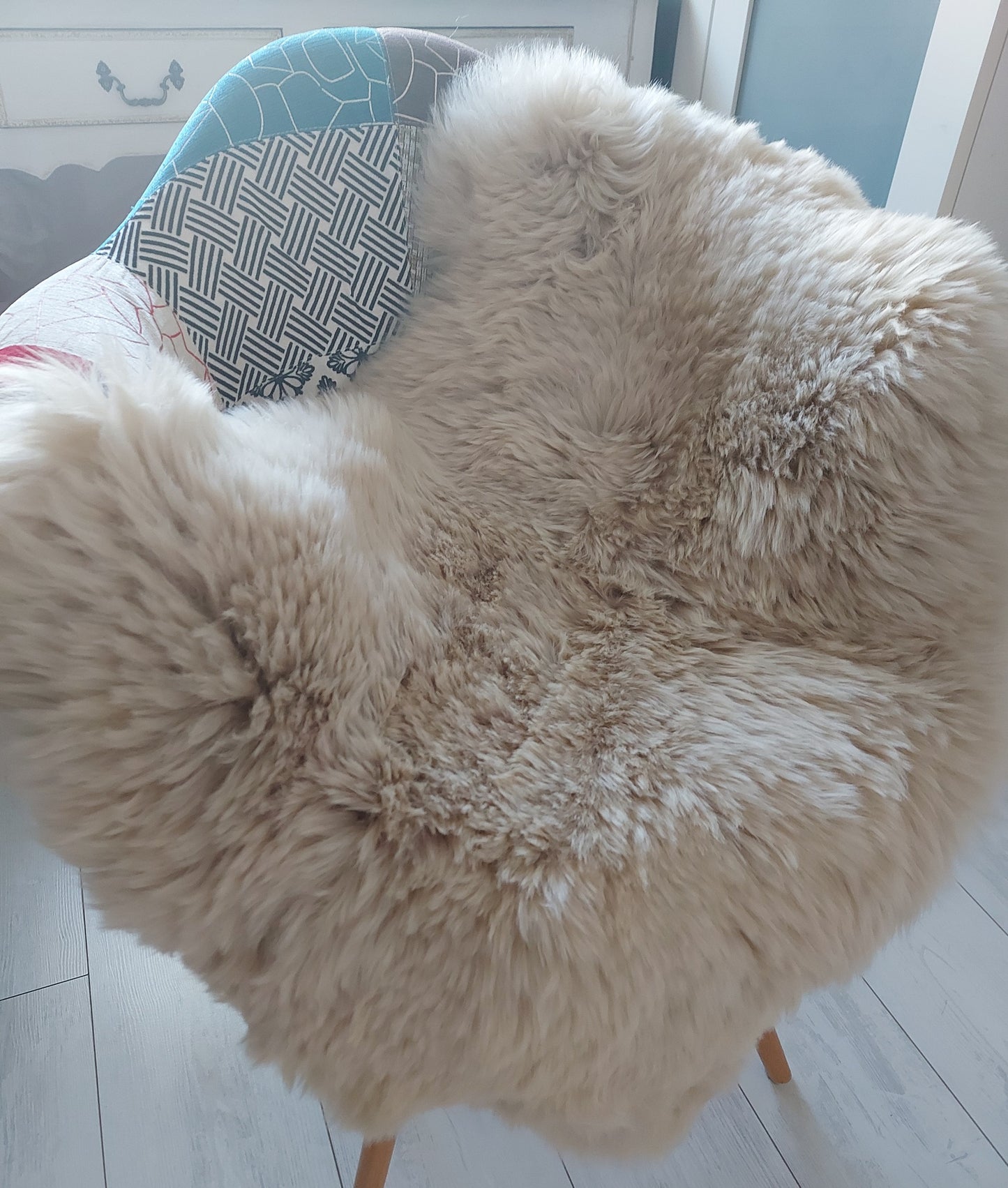 Genuine Sheepskin Decto-Ten Pelt 5'7''x8'2'' (170cm x 245cm)