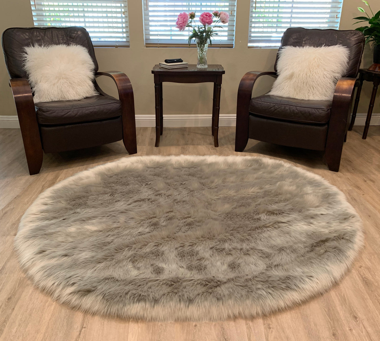 Faux sheepskin rug Oval Shaped 4'X6' (120cm x 180cm)